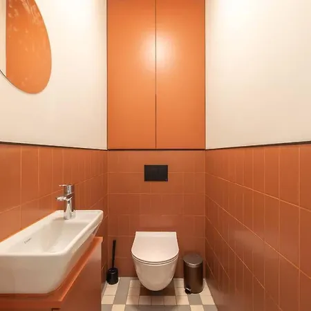 Cityscape Haven: Urban Retreat Appartamento *